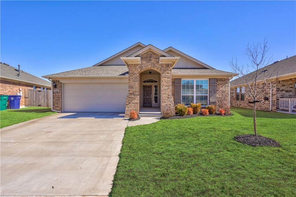 7009 155th Street - Photo 1