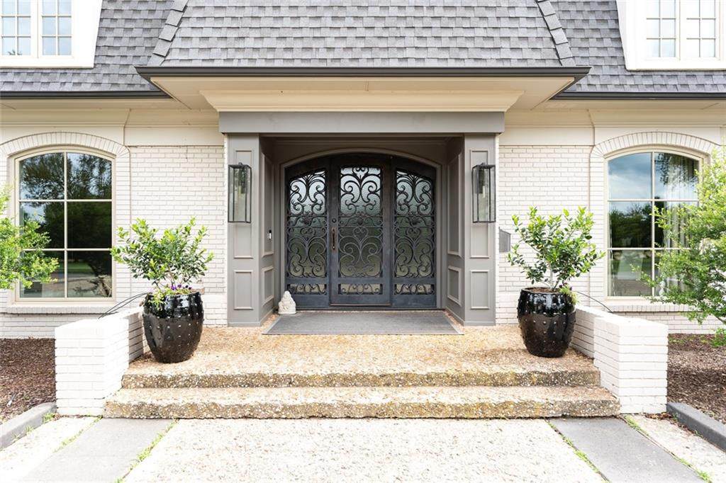 6908 Grand Boulevard - Photo 1