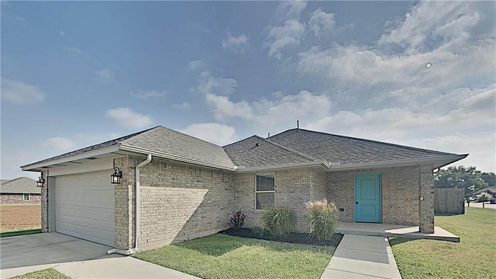 4601 Oasis Lane - Photo 1