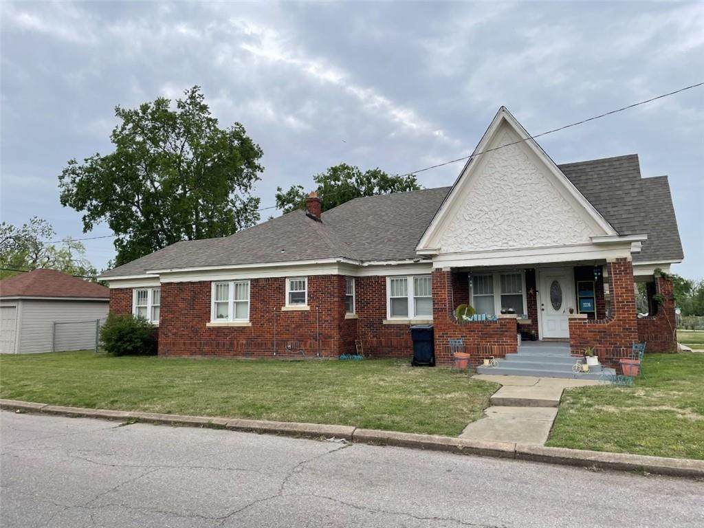 2236 22nd Street - Photo 1