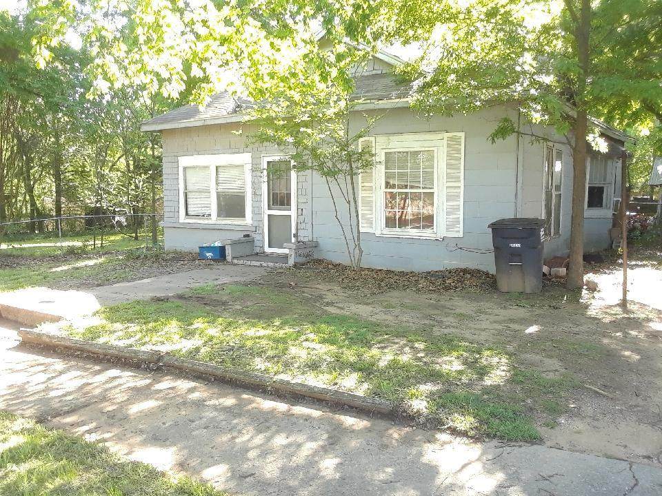 934 Beard Avenue - Photo 1