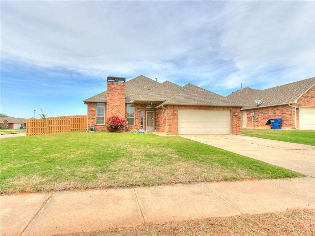 533 Greenwood Lane - Photo 1