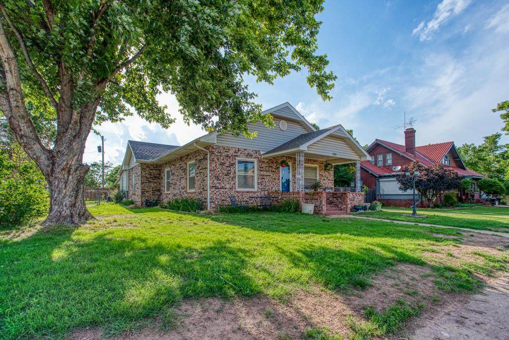 308 8th Street - Photo 1