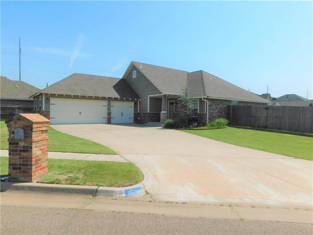 19200 Grassmere Way - Photo 1