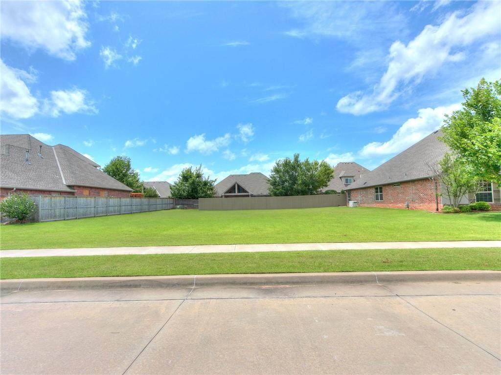 1012 Trisha Lane - Photo 1