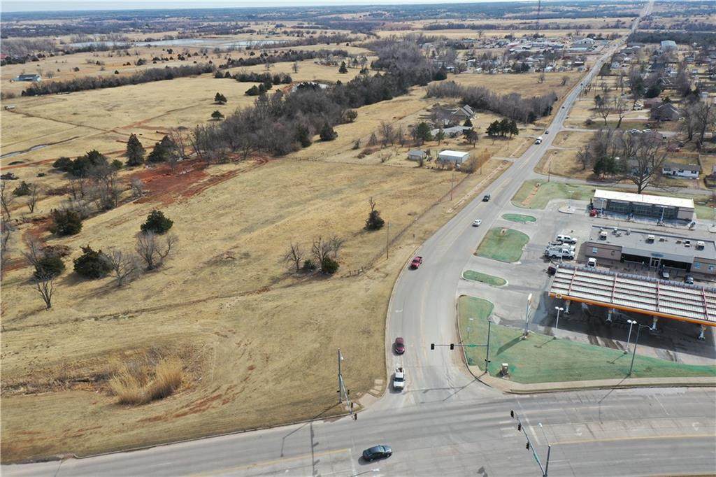 700 Veterans Memorial Highway - Photo 1