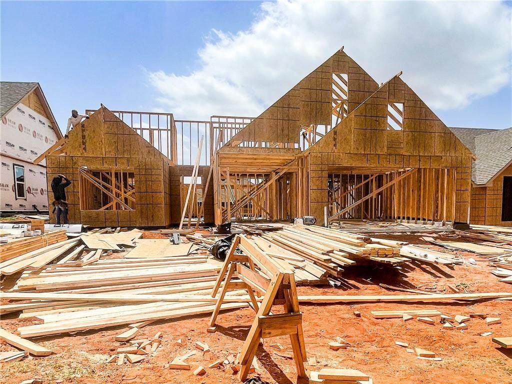 8320 151st Street - Photo 1