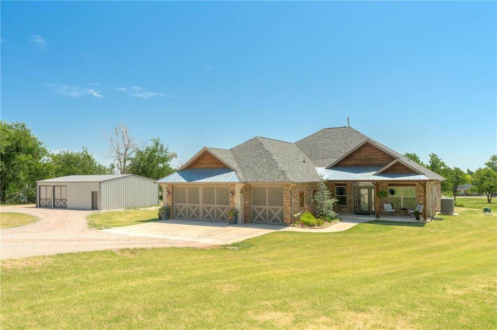 2000 Country Club Road - Photo 1