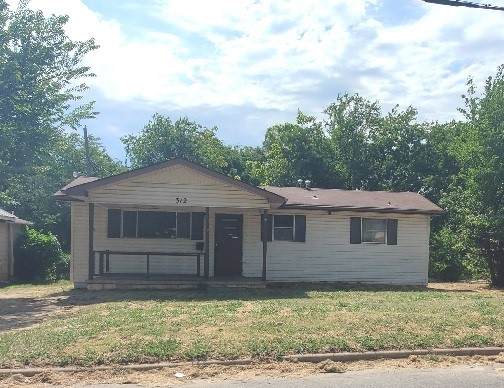 312 Center Avenue - Photo 1