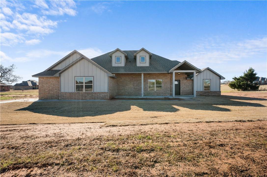 2319 Baker Street - Photo 1