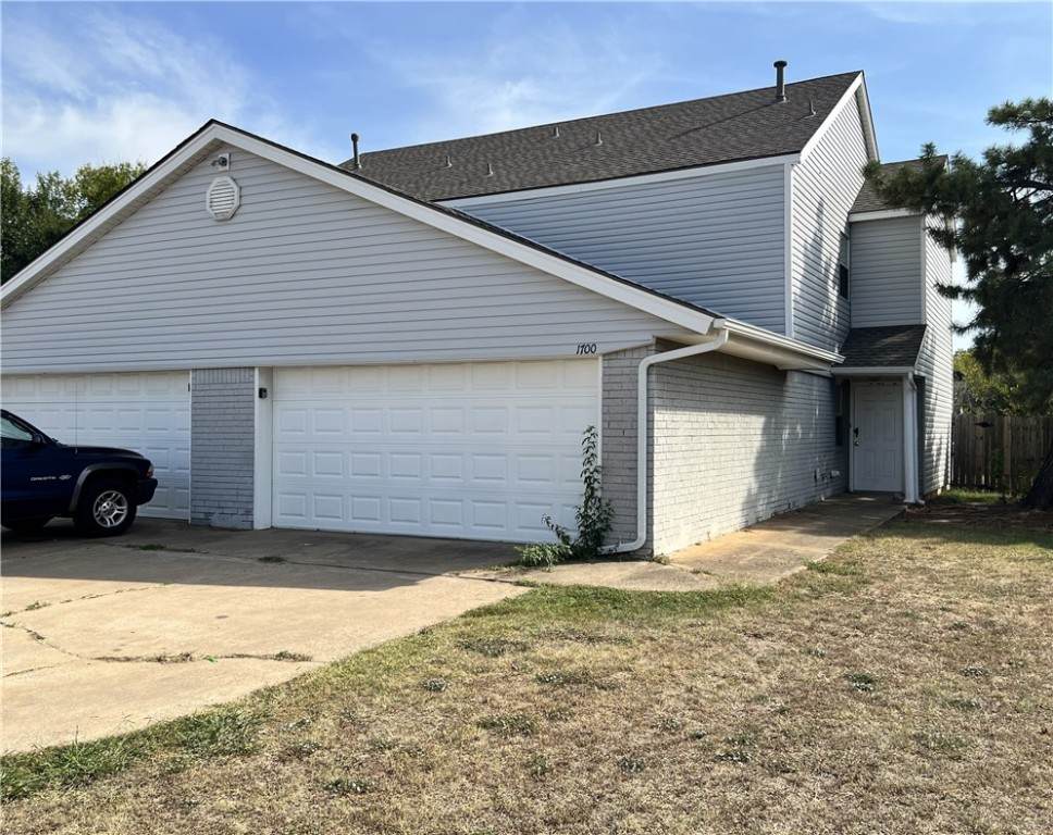 1700 Jennifer Circle - Photo 1