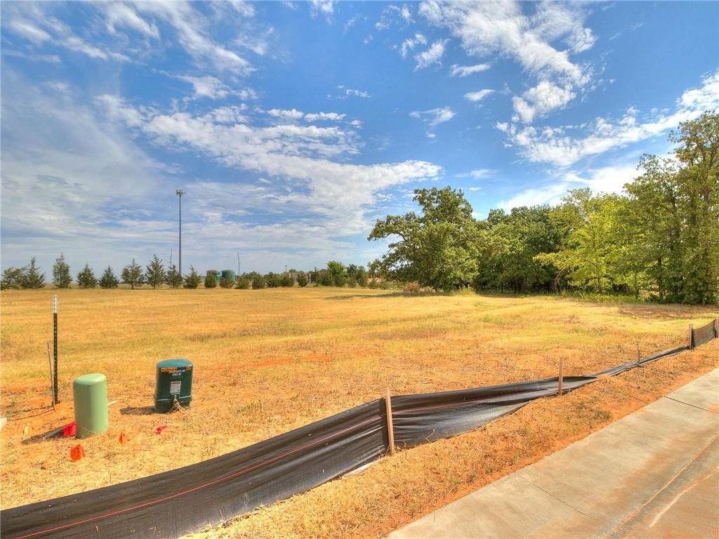 14045 North Ridge Drive - Photo 1
