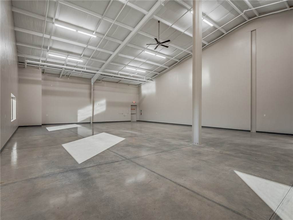 633 Hundred Oaks Drive - Photo 1