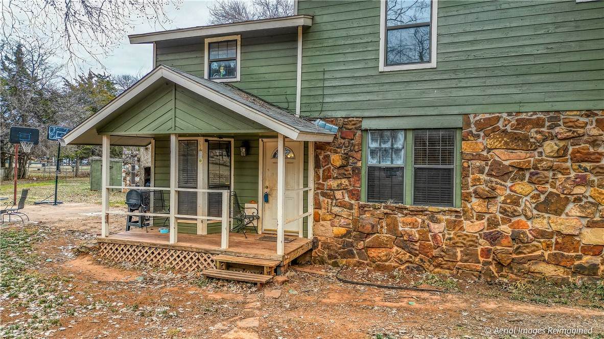 801 Lincoln Street - Photo 1