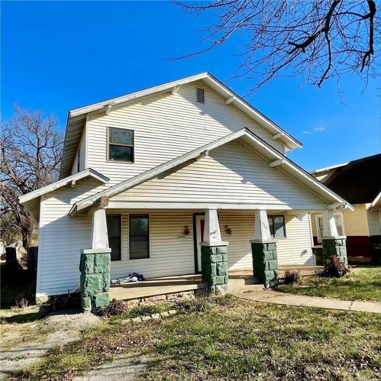 420 Central Avenue - Photo 1