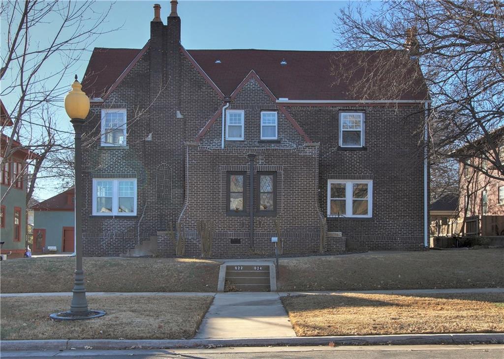 622 17th Street - Photo 1