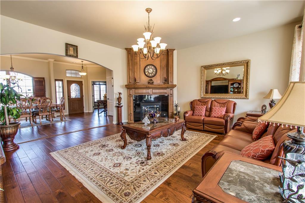 10820 34th Street - Photo 1