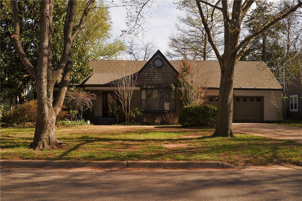 514 Shawnee - Photo 1