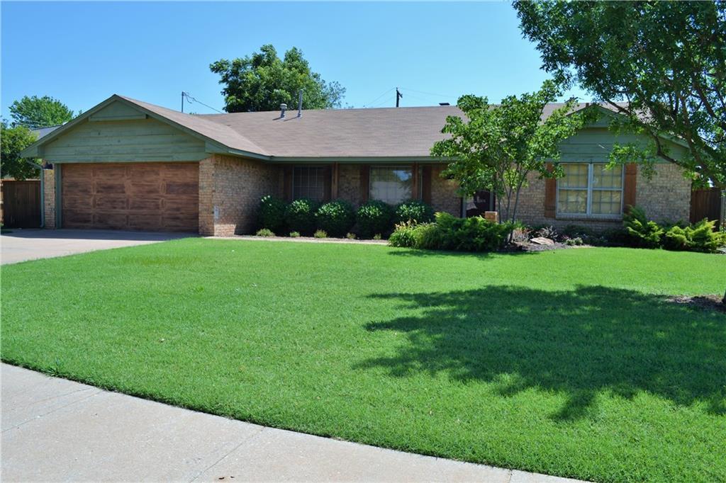 2504 Seminole Circle - Photo 1