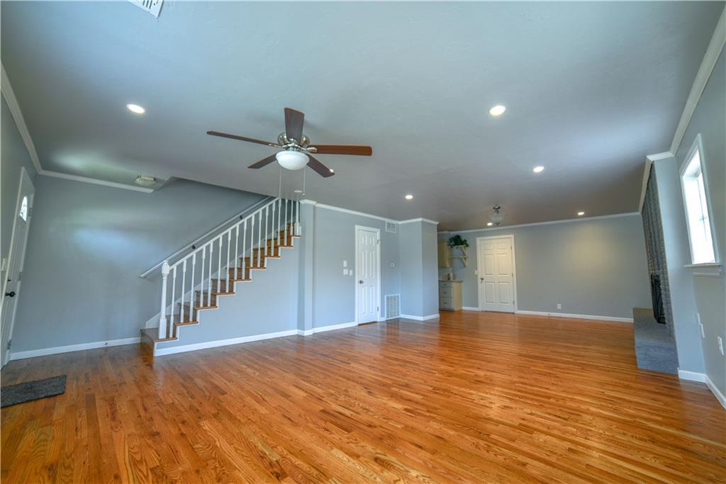 7700 Embassy Terrace - Photo 1