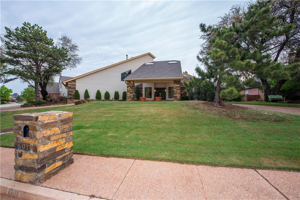 1301 Oak Tree Drive - Photo 1