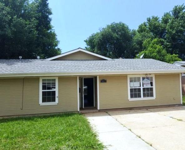 1013 Janeway - Photo 1