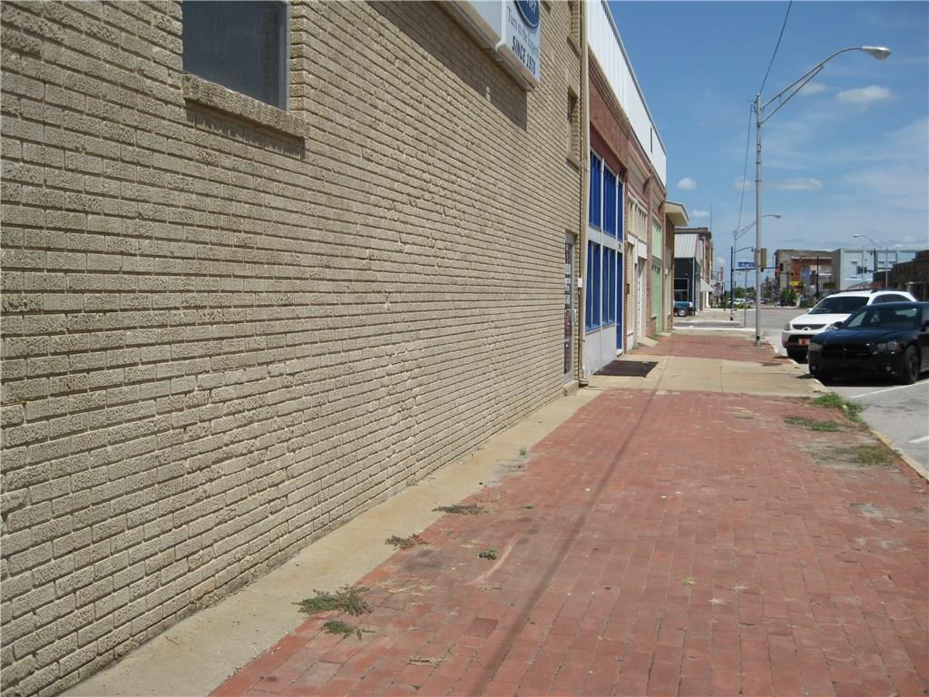 212 Main - Photo 1