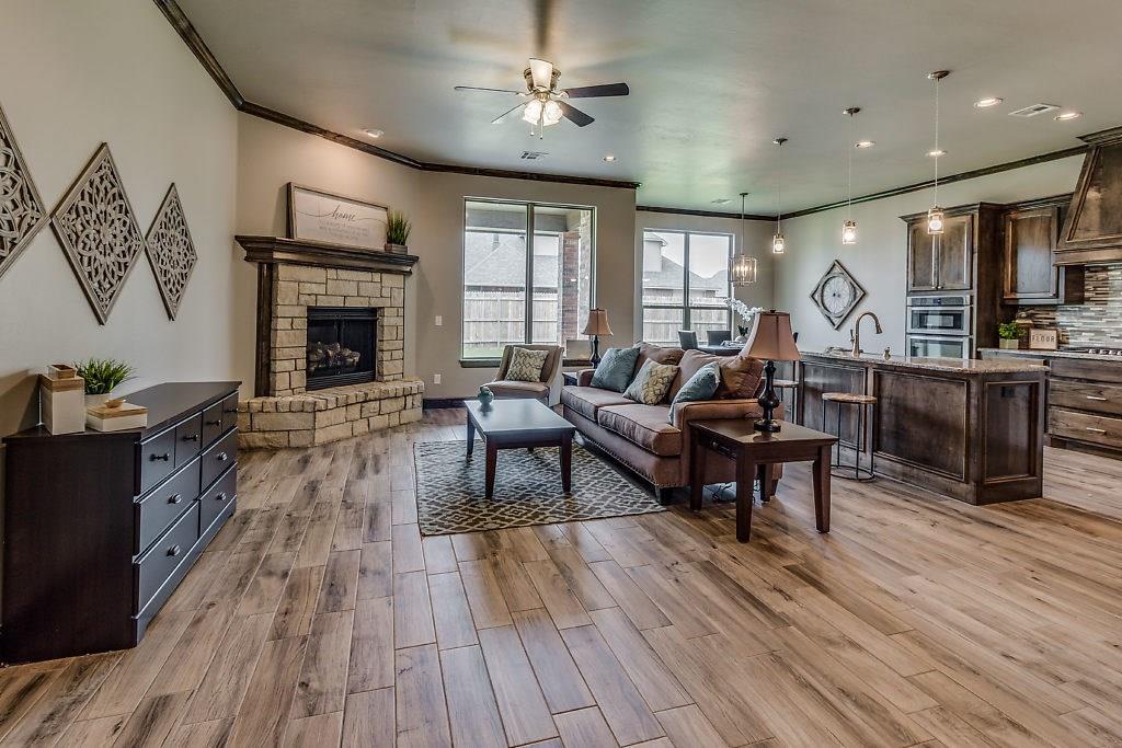 2235 Sycamore Ave Nw - Photo 1