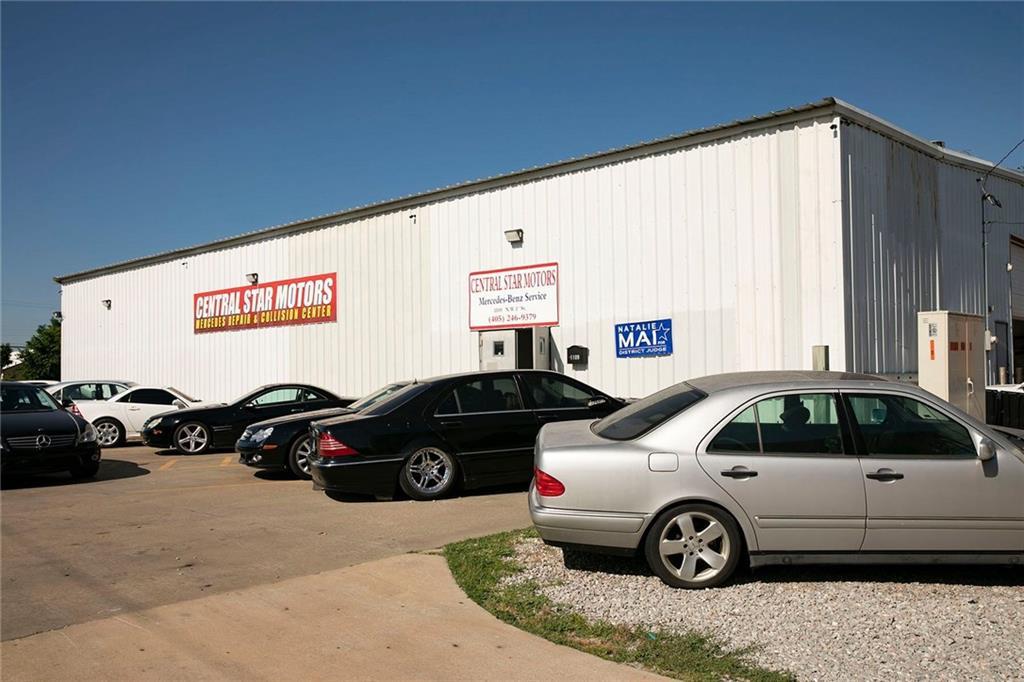 1109 1st Street - Photo 1