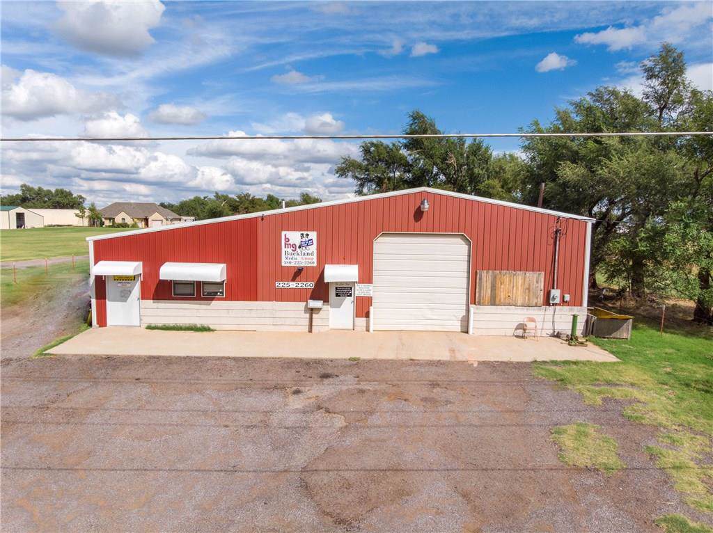 806 Randall Avenue - Photo 1