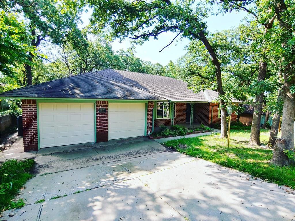 1812 Oakhill Road - Photo 1 1812 Oakhill Road - Photo 1