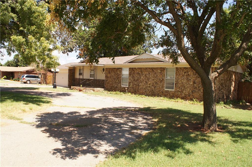 716 6th Street - Photo 1