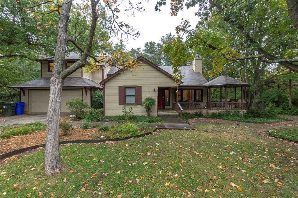 1517 Oklahoma Avenue - Photo 1