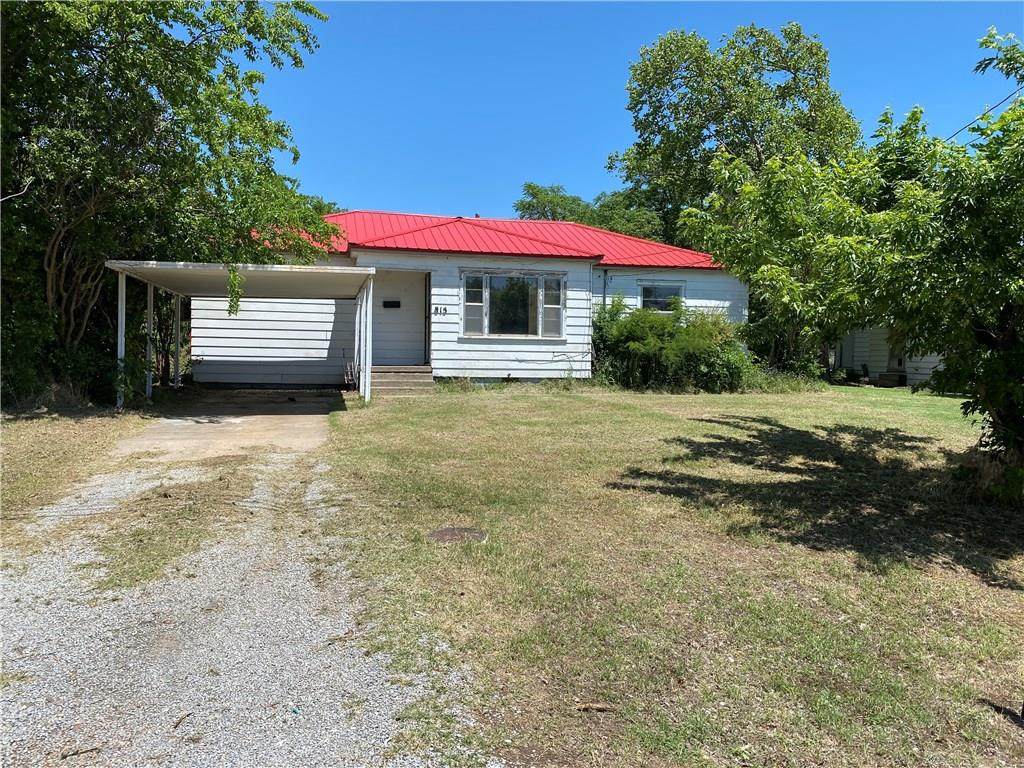 815 10th Street - Photo 1