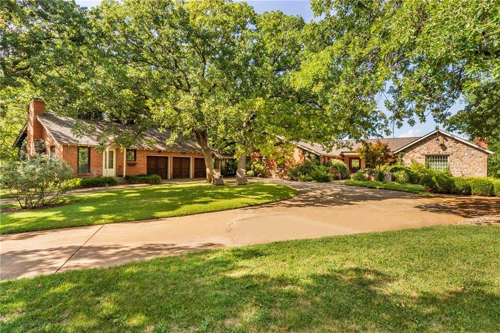151 Lake Aluma Drive - Photo 1