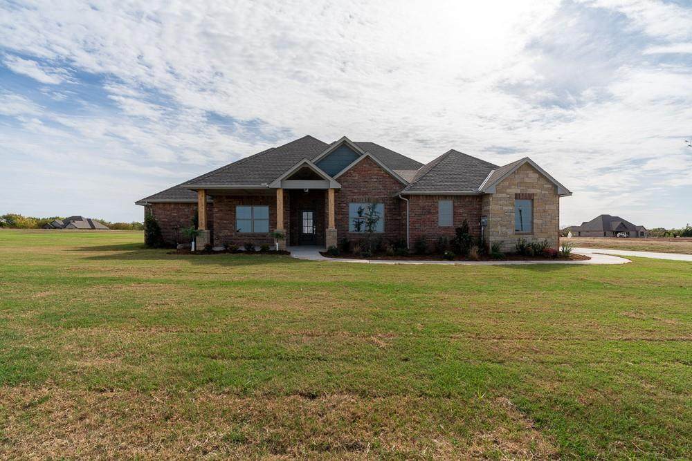 10071 Woodland Way - Photo 1