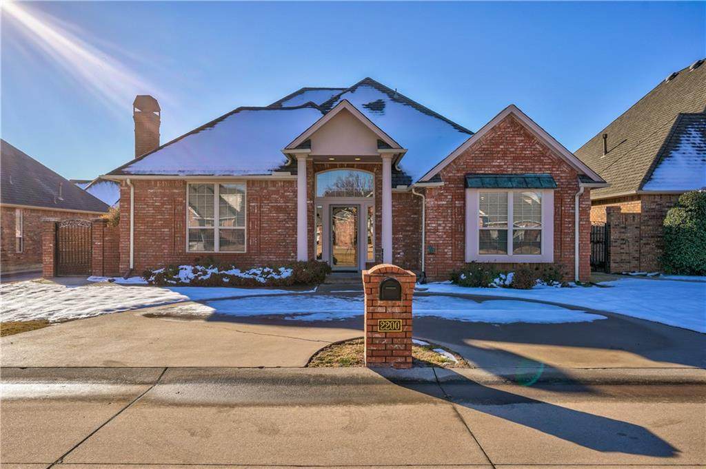 2200 Pinnacle Pt - Photo 1