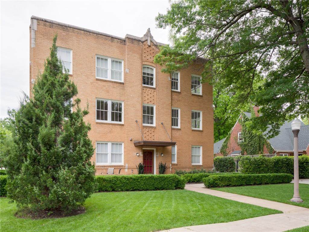 720 Boyd Street - Photo 1