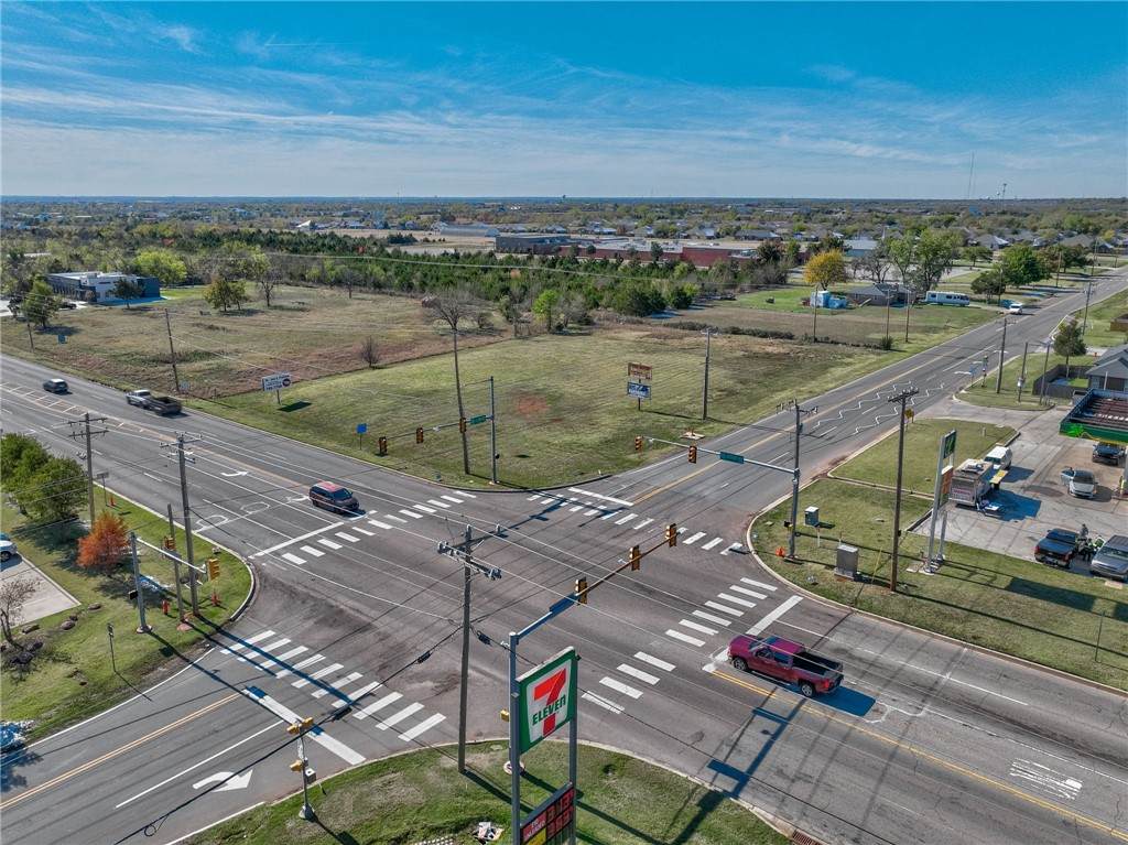 9001 Sooner Road - Photo 1