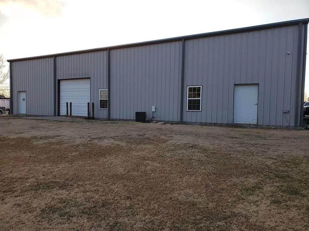 311 Wanda Jackson Boulevard - Photo 1