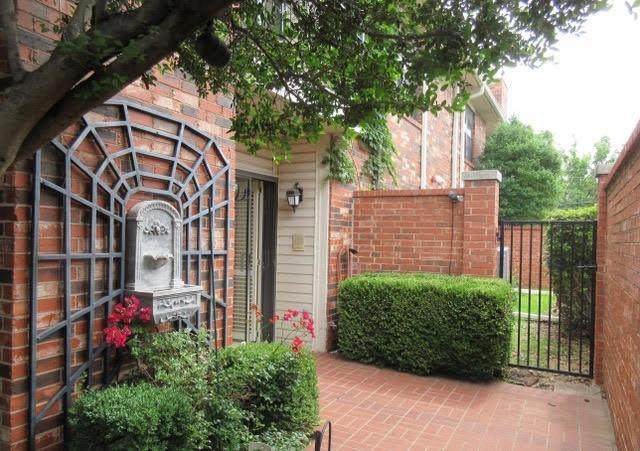 6325 Villa Avenue - Photo 1
