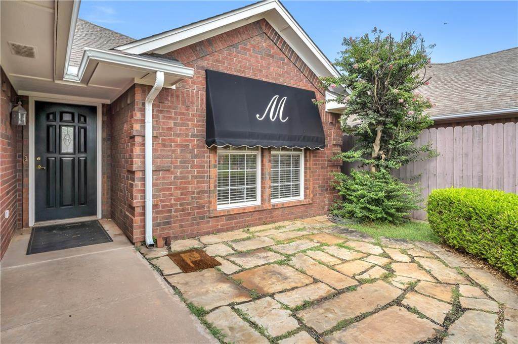 305 Sierra Vista Court - Photo 1