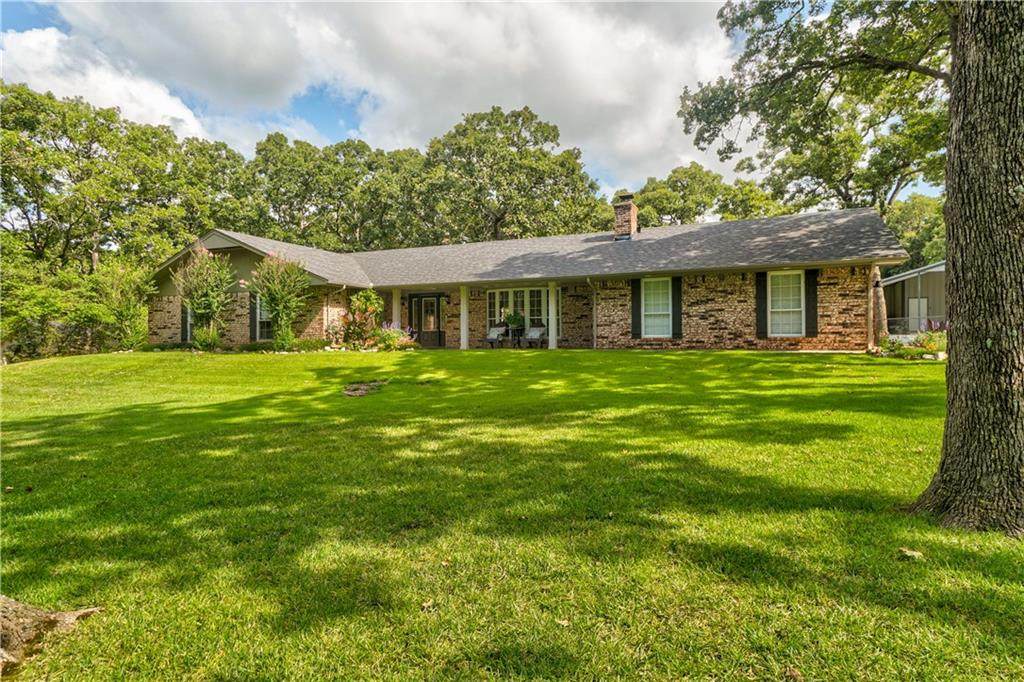 33 Pam Drive - Photo 1