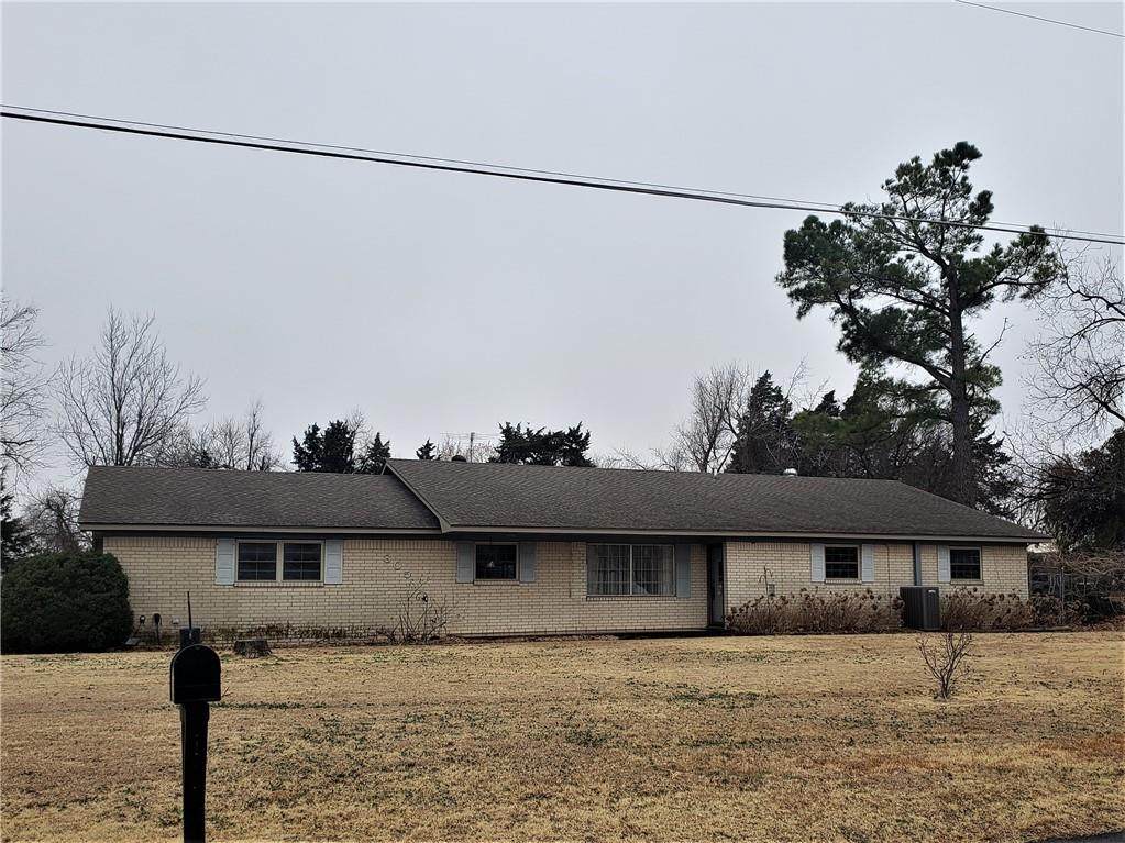 305 Country Club Road - Photo 1