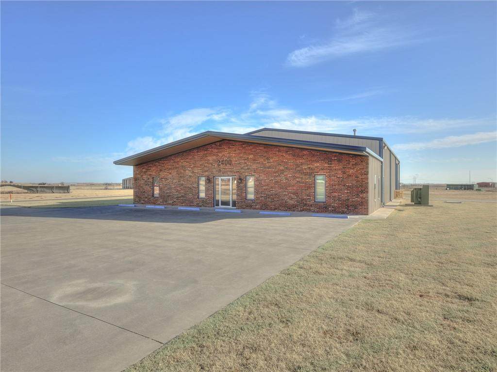 2400 Capital Street - Photo 1