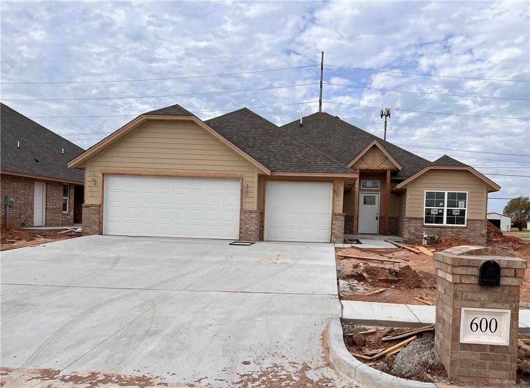 600 Summit Point Court - Photo 1