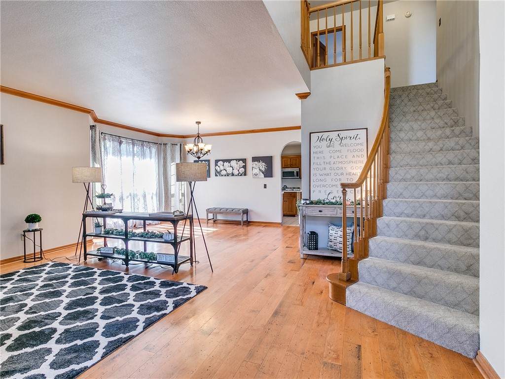 612 Shadow Crest Court - Photo 1