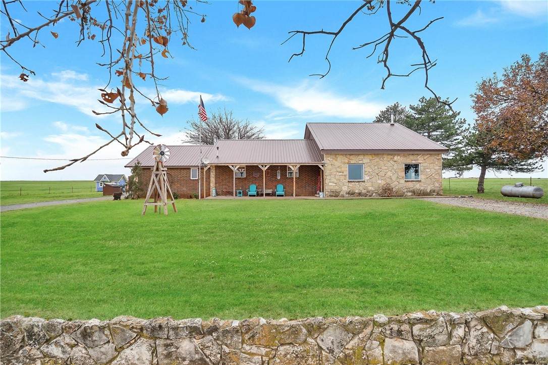 22206 1260 Road - Photo 1