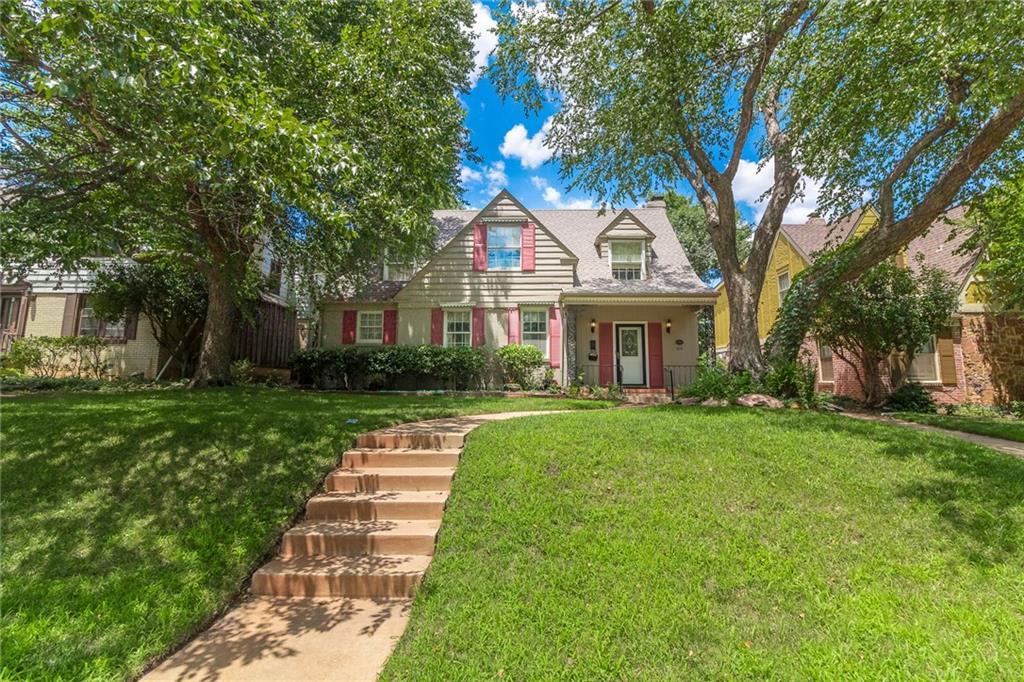 609 40th Street - Photo 1