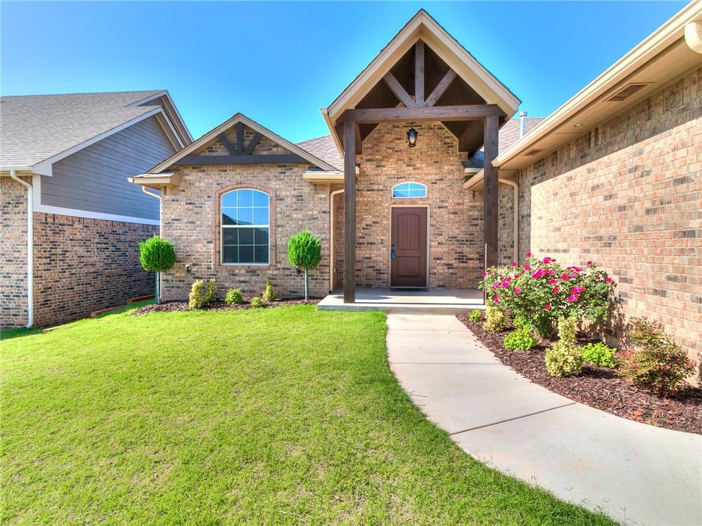 8209 160th Street - Photo 1
